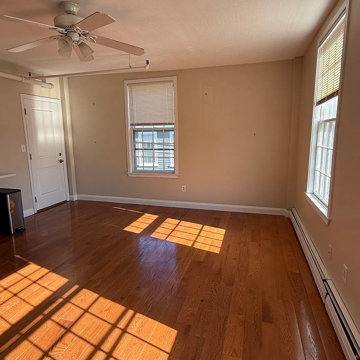 2 bed, 1.0 bath, 750 sqft, $2,295 — Photo 4