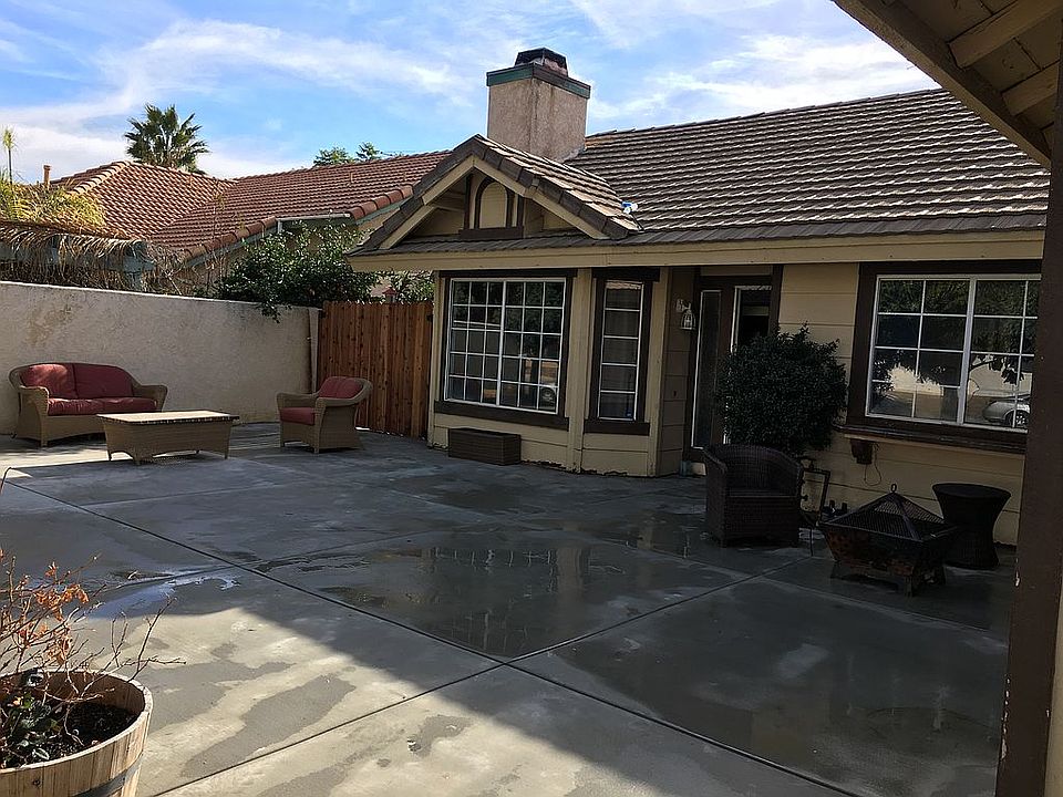 1st image of 1426 Mouton Dr
