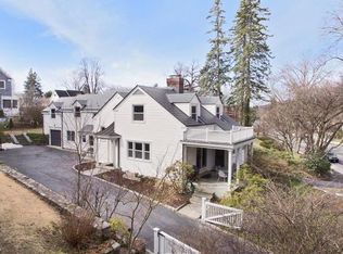 158 Manville Rd, Pleasantville, NY 10570