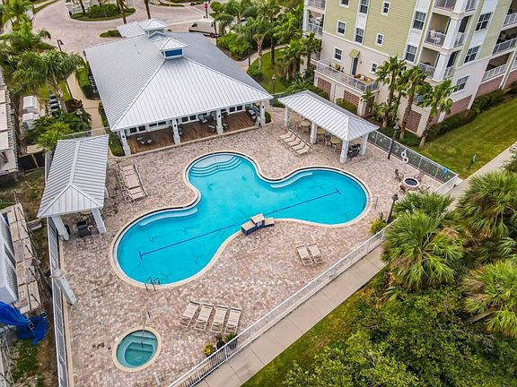 2nd image of 2 Riverwalk Dr Unit 302