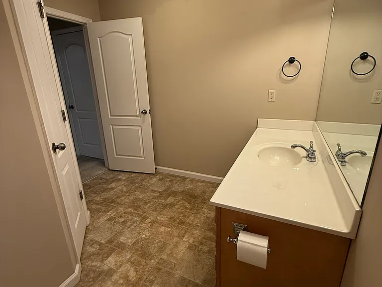 9907 Thunderbolt Way — Photo 11