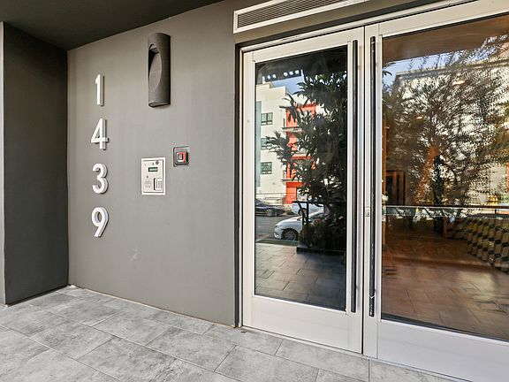 Front Entrance of Tamarind Emerald
