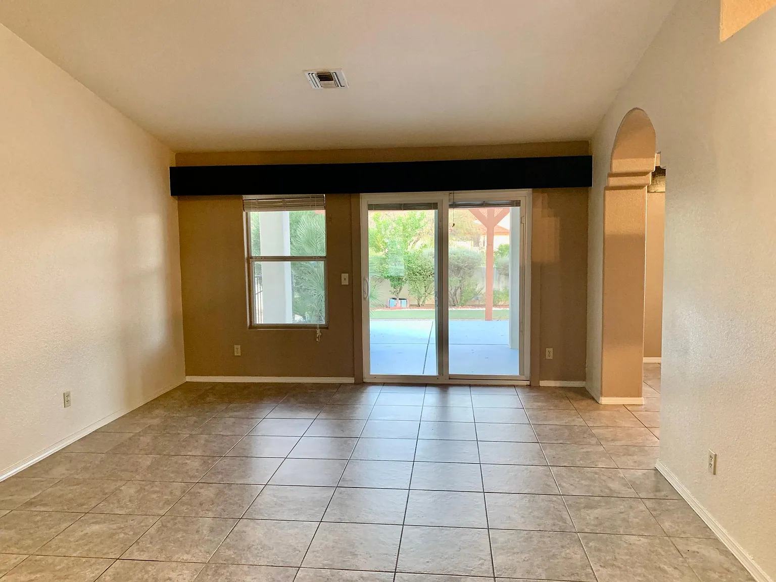 7320 E Knollwood Dr — Photo 4