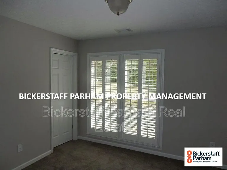 7455 McKee Rd — Photo 9