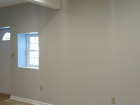 3rd image of 226 E Franklin St