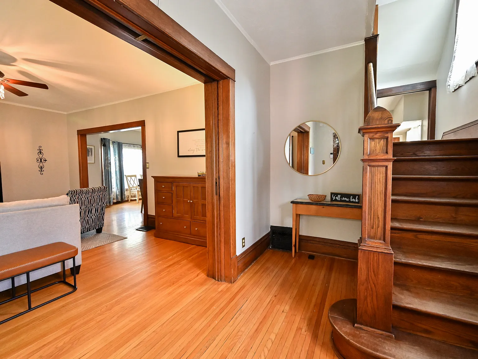 5 bed, 2806 sqft, $3,200 — Photo 4