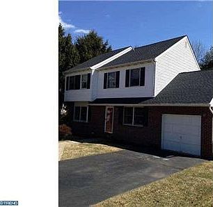 1st image of 6 Rosetree Ct