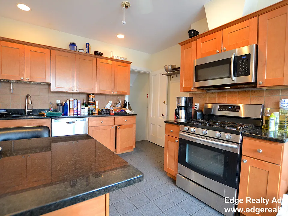 55 Chestnut Hill Ave #1
