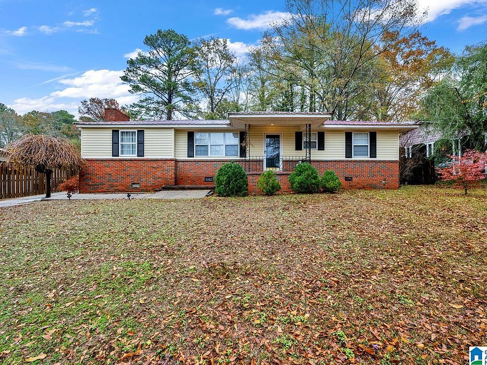 1st image of 10 Pine Cir