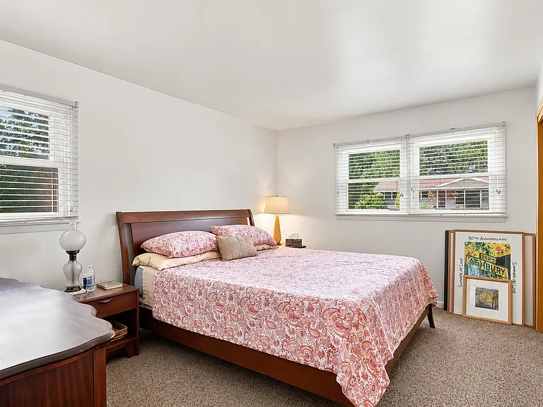 303 Ridge St — Photo 14