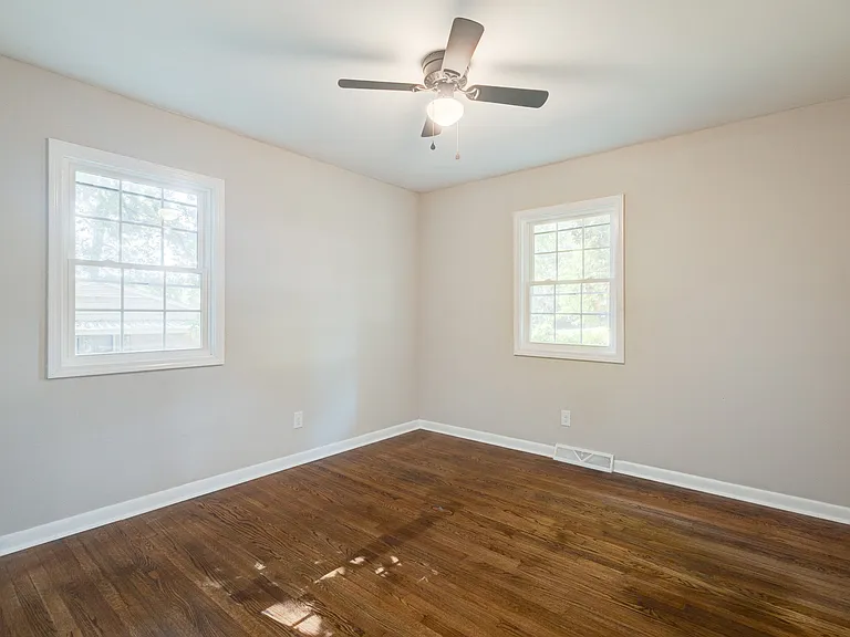 2832 Oak Ridge Ct — Photo 15