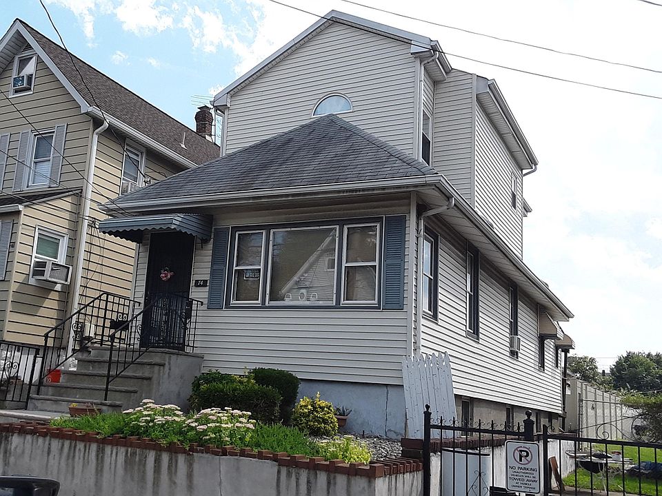 1st image of 74 Seymour Ave