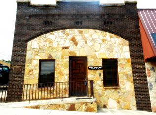 111 S Union St, Gainesboro, TN 38562