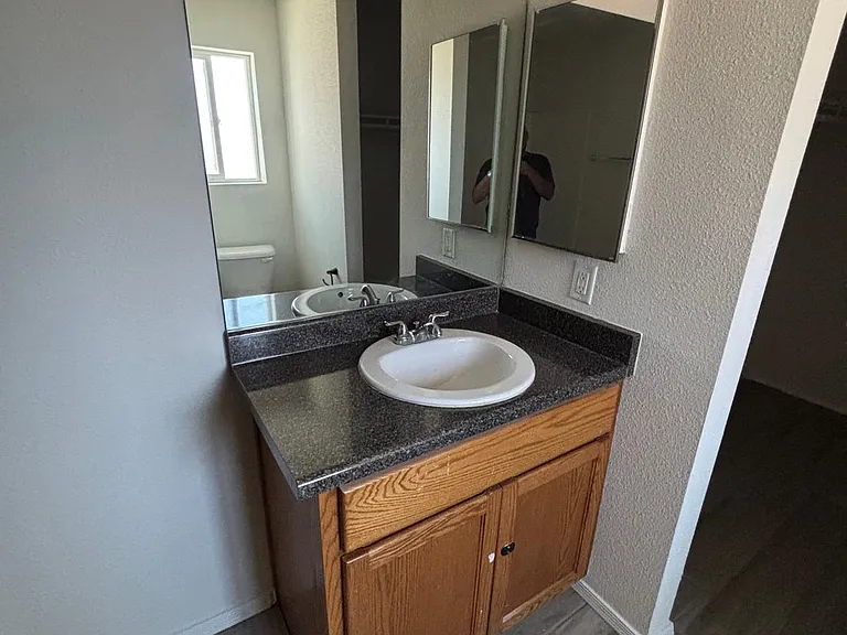 3612 S Isabel Dr — Photo 12