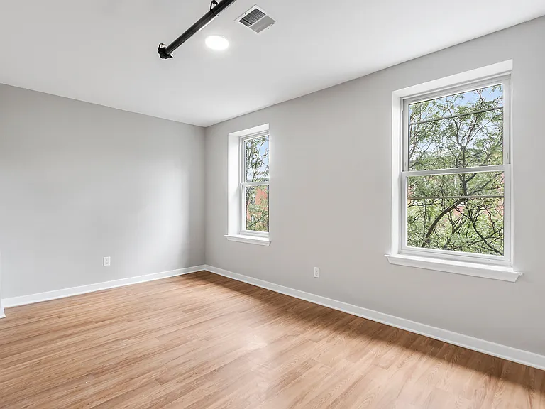 1929 Christian St #31 — Photo 11