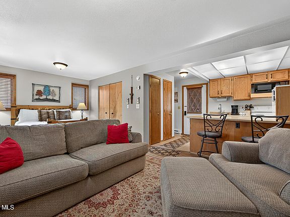 5th image of 59 RIVER Drive #2