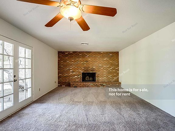 3rd image of 2440 E Pebble Beach Dr