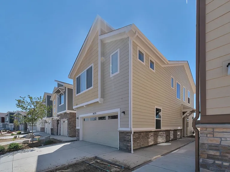 9679 Albion Ln — Photo 8