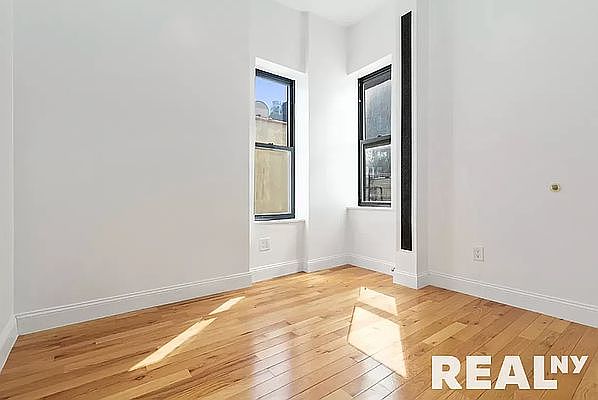 1st image of 284 Mulberry St APT 23