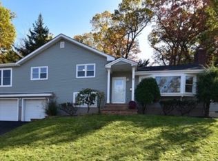 1 Marberne Ter, Livingston, NJ 07039