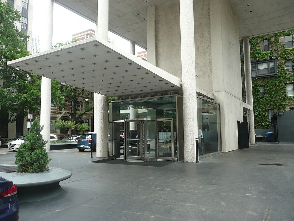 1st image of 1300 N Astor St Unit 18B