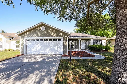 11609 Lake Dr Photo 1