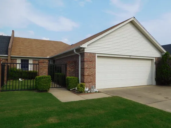 115 N Stonebridge Cv, West Memphis, AR 72301