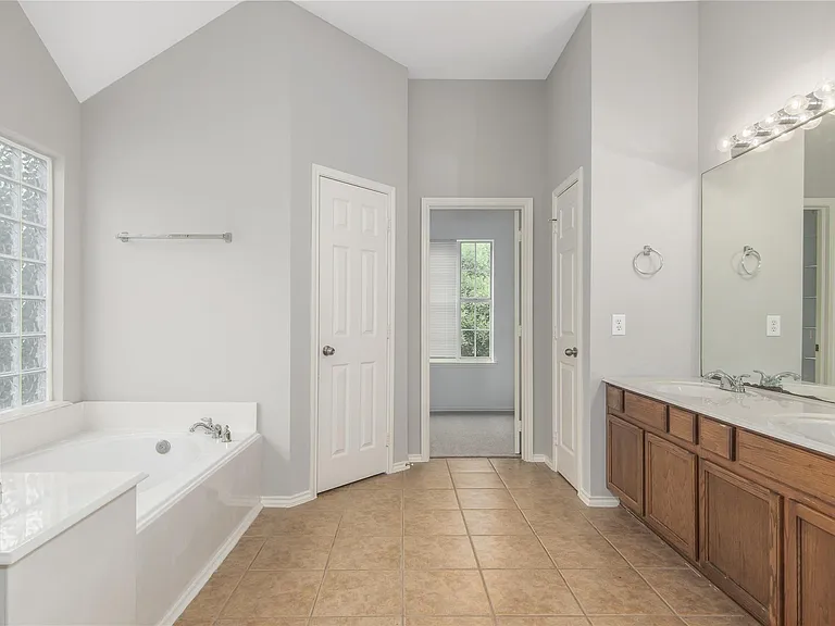 2907 Acacia Fair Ln — Photo 31