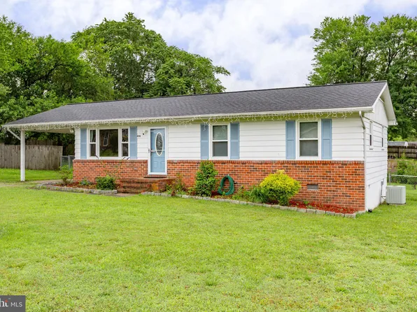 408 Sullivan Dr, Fredericksburg, VA 22405