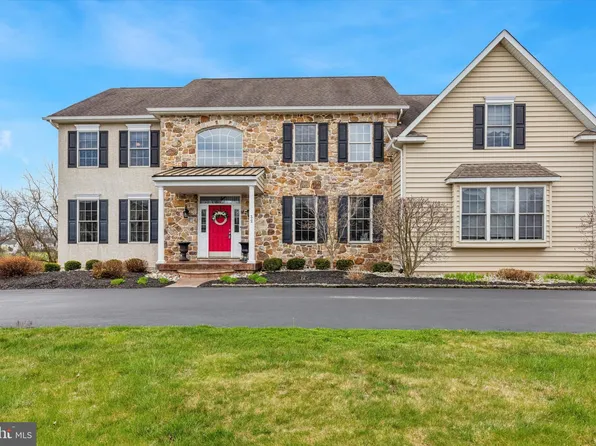 32 Spring Mill Ln, Collegeville, PA 19426