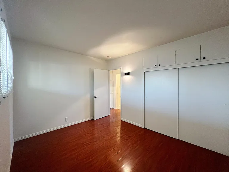 325 N Garfield Ave #H — Photo 10