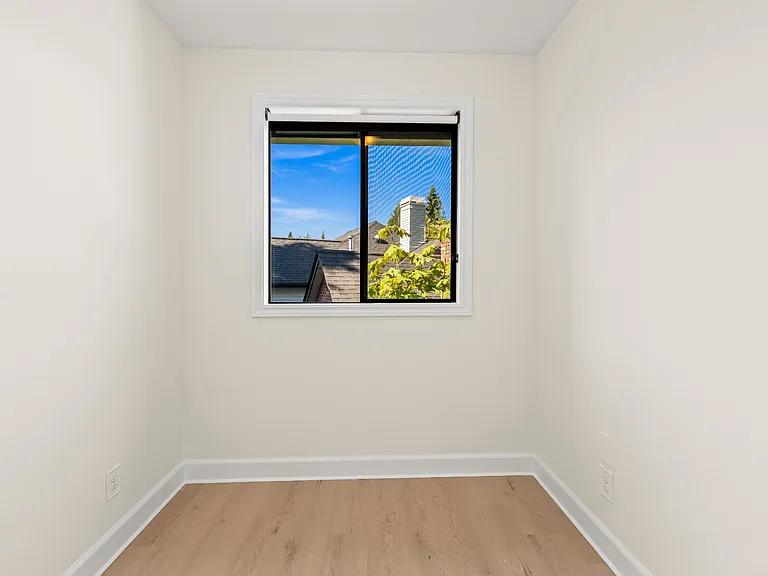 Main floor small office or closet space