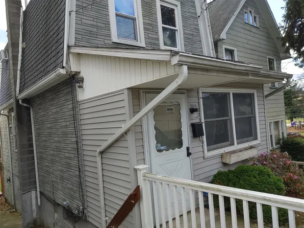 220 Noble Ln, Wilkes Barre, PA 18702