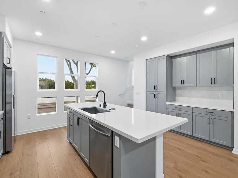 12826 Newhope St — Photo 12