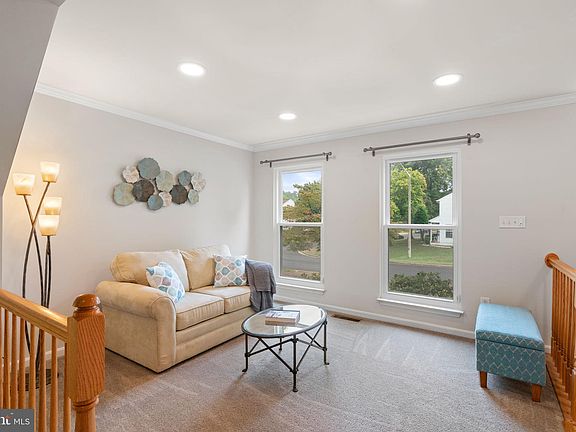 4th image of 2887 Barrley Dr