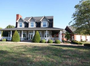 7180 W Goeller Rd, Columbus, IN 47201