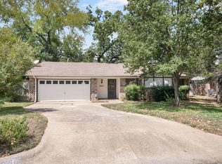 3805 Boxwood Ct, Arlington, TX 76017
