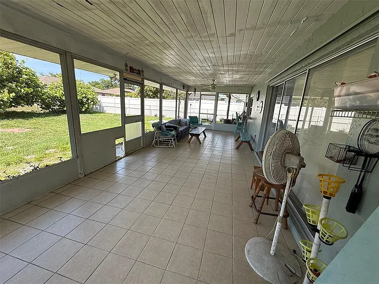 15152 Buswell Ave — Photo 20