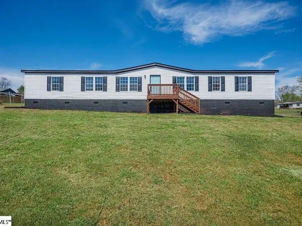 706 Sapphire Ct, Inman, SC 29349