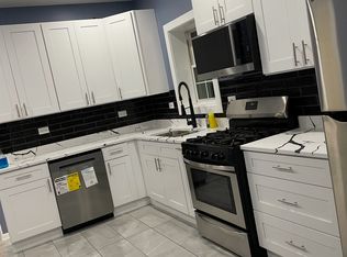 2326 N Harding Ave #1, Chicago, IL 60647