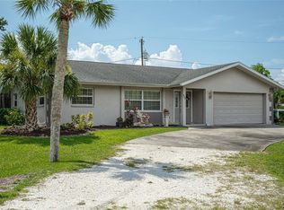 689 Ennis Ter NW, Pt Charlotte, FL 33952