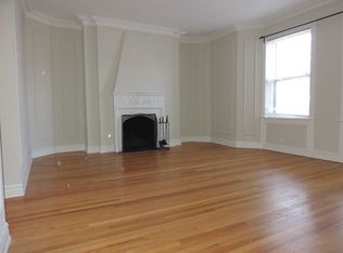 406 Lee St #3, Evanston, IL 60202