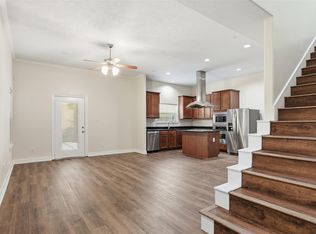 901 McKinney Park Ln, Houston, TX 77003