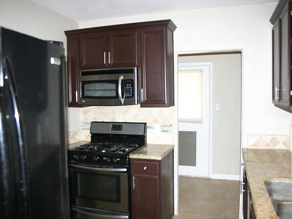 5th image of 1725 W Clarendon Ave