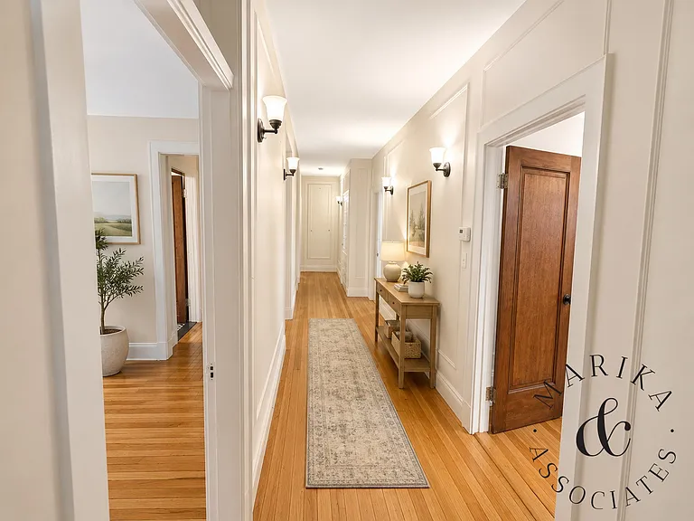 67 Green St — Photo 19