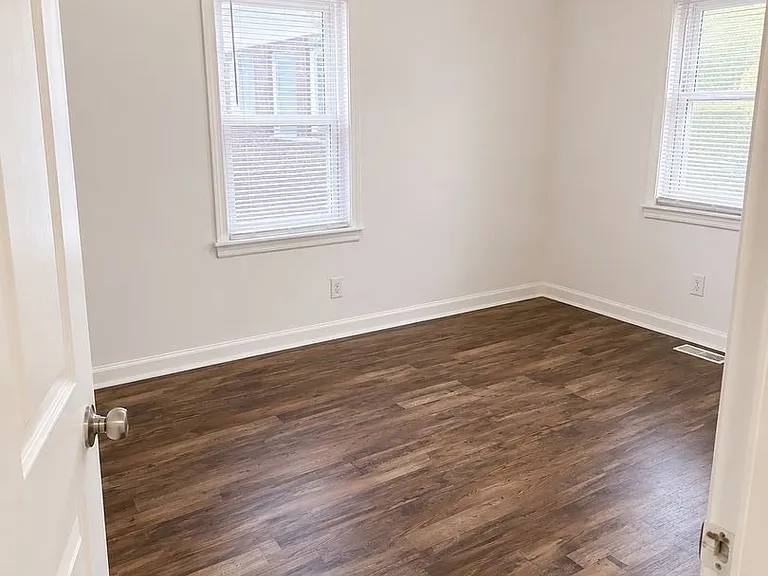 3940 Overland Hts — Photo 4