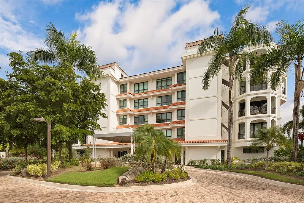 400 Coco Beach Blvd — Photo 1