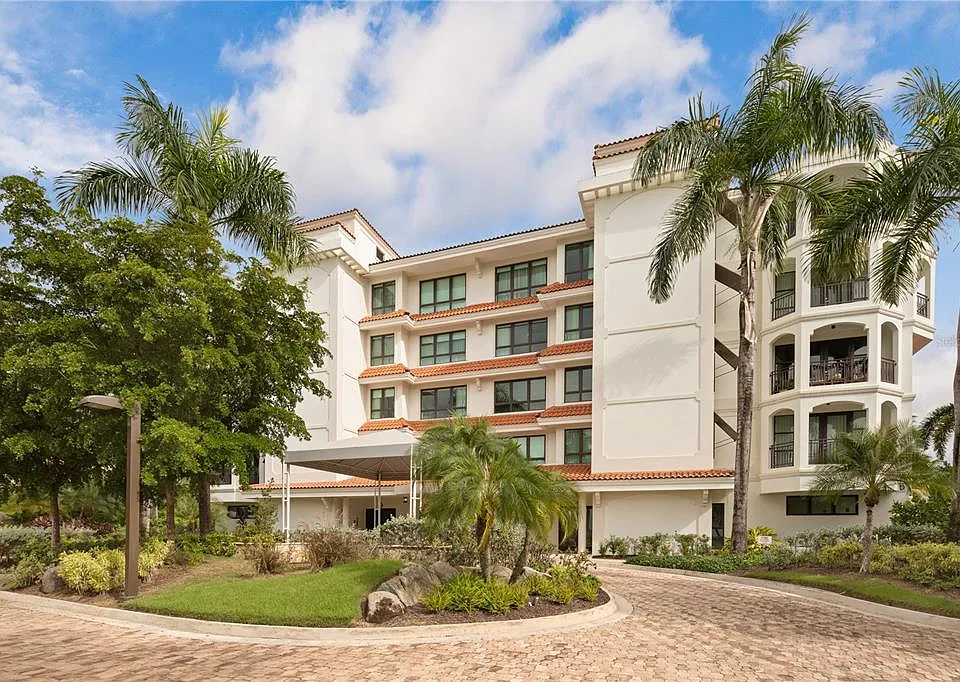 400 Coco Beach Blvd #301