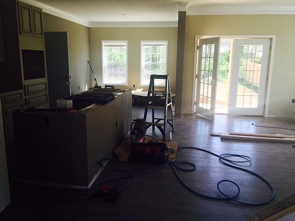 3rd image of 35 Whitehead St