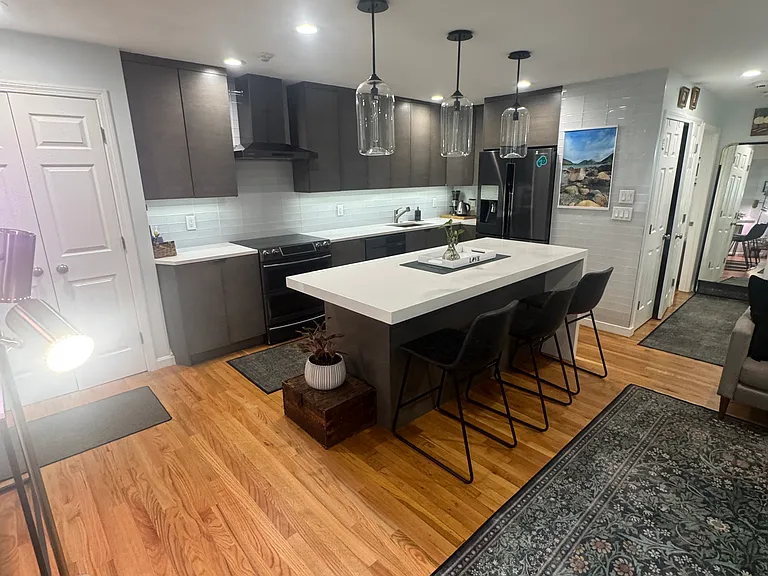 100 E Brookline St #1 — Photo 2